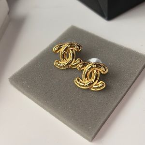 CHANEL Quilted CC Stud Earrings
